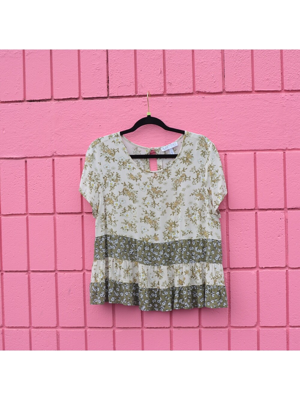 #144 XL Planet Gold Green Floral Peasant Top Tiered